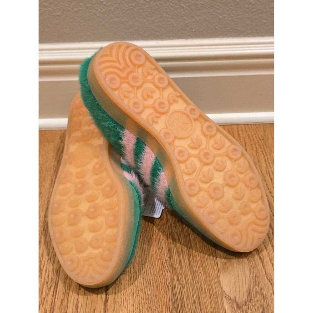 Adidas Gazelle Indoor Green Glow Pink Furry Sneaker NWT Women 9.5 Men 8.5 JP8342 - Picture 10 of 11